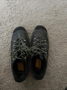 La Sportiva Men's Trail Running Shoes - Dark Gray with Green Accents